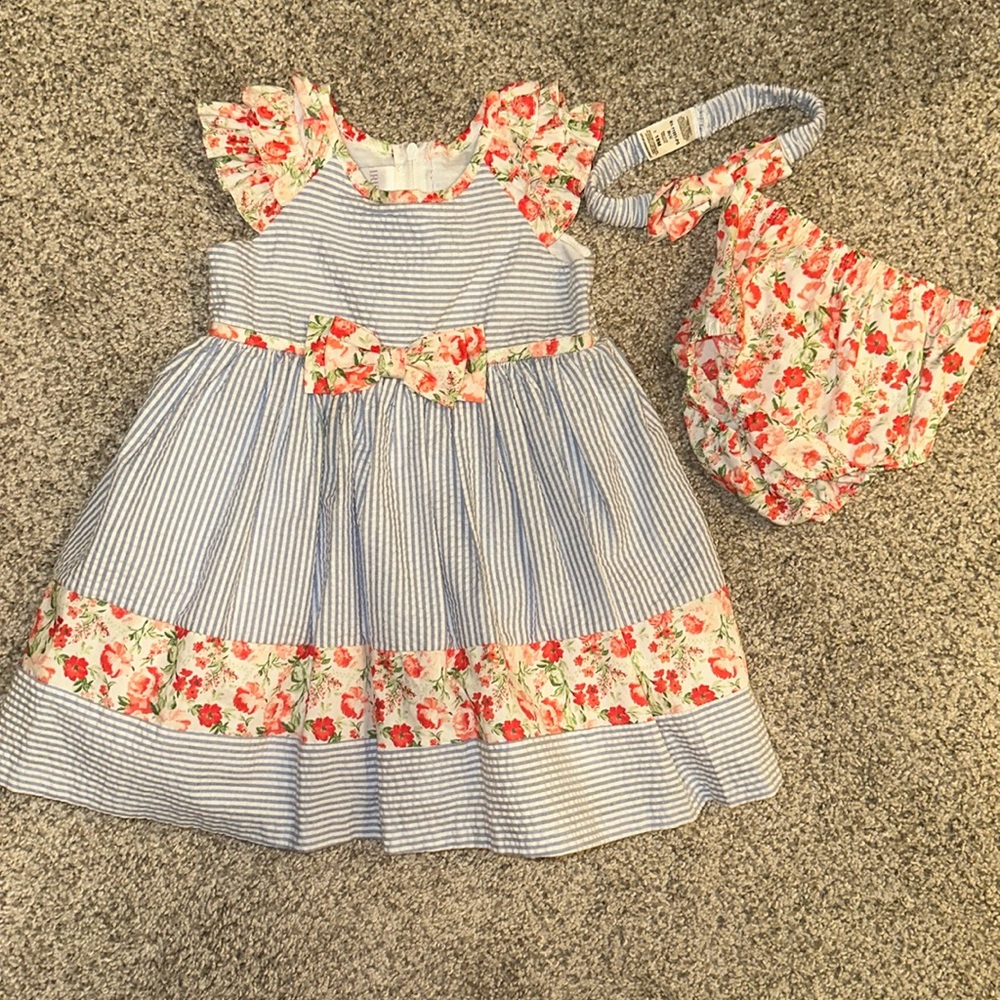 Iris & Ivy 18 months seersucker/floral dress with matching bottoms and headband